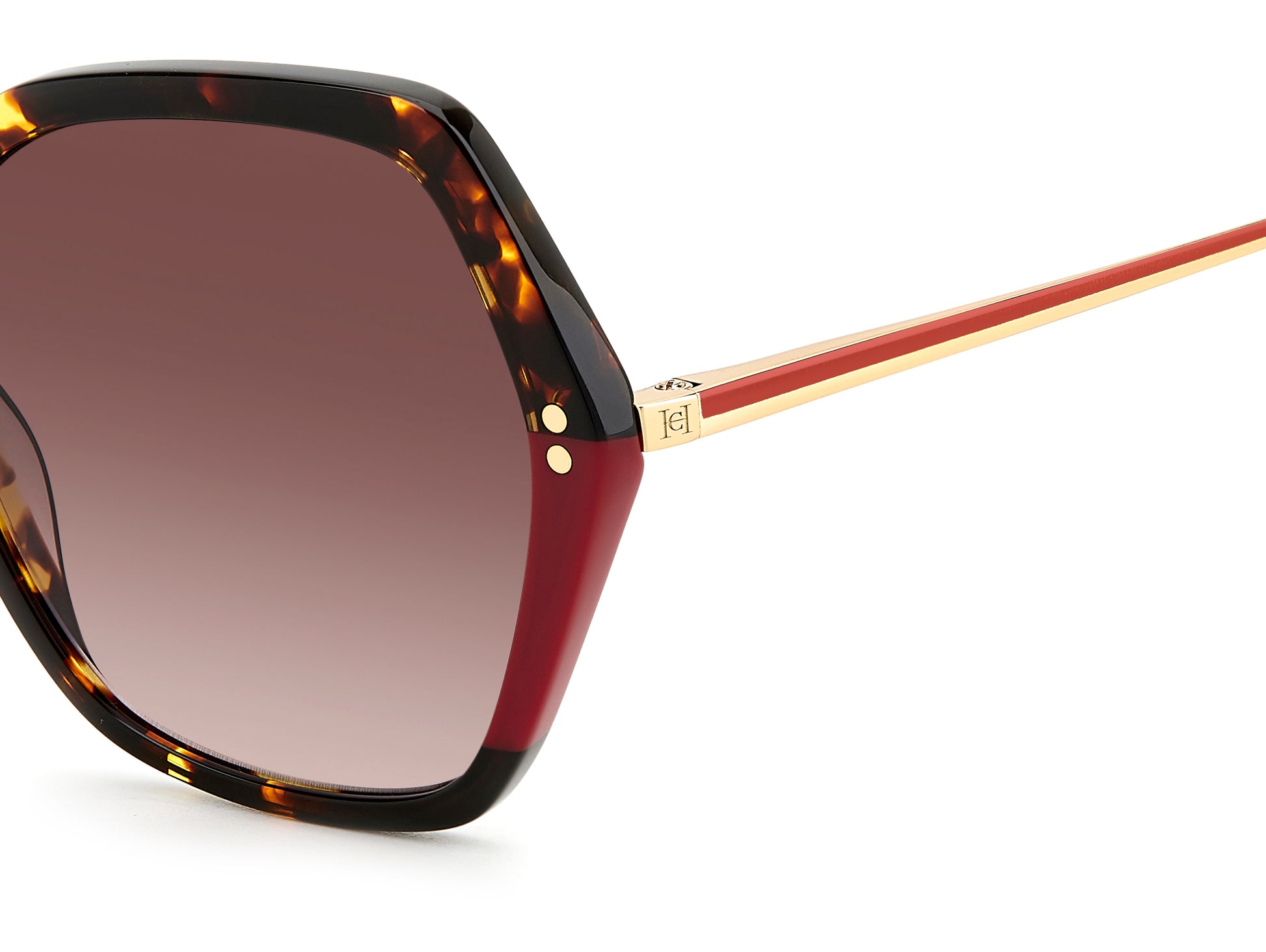 Carolina Herrera HER 0185/S O63 hexagonal sunglasses for women in full rim plastic, with havana red frame, and gradient brown lenses. 55mm in lens size, 18mm in bridge size, and 145mm in temple length.