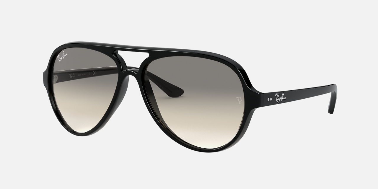 Ray-Ban Cats 5000 Classic RB4125 601/32 men's full rim pilot sunglasses in a black injected frame with light grey gradient lenses. Features a 59 mm lens size, 13 mm bridge size, and 140 mm temple length. Available in Dubai, UAE.