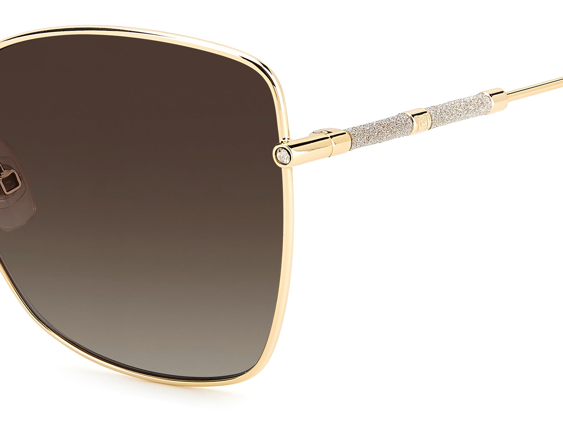 Carolina Herrera HER 0133/S 000 butterfly sunglasses for women in full rim metal, with rose gold frame, and gradient brown lenses. 59mm in lens size, 17mm in bridge size, and 145mm in temple length.