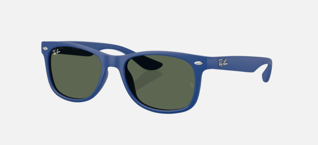 Ray-Ban Junior New Wayfarer Kids RJ9052S 717771 square sunglasses for kids in full rim injected, with blue frame, and green lenses. 47mm in lens size, 15mm in bridge size, and 125mm in temple length.
