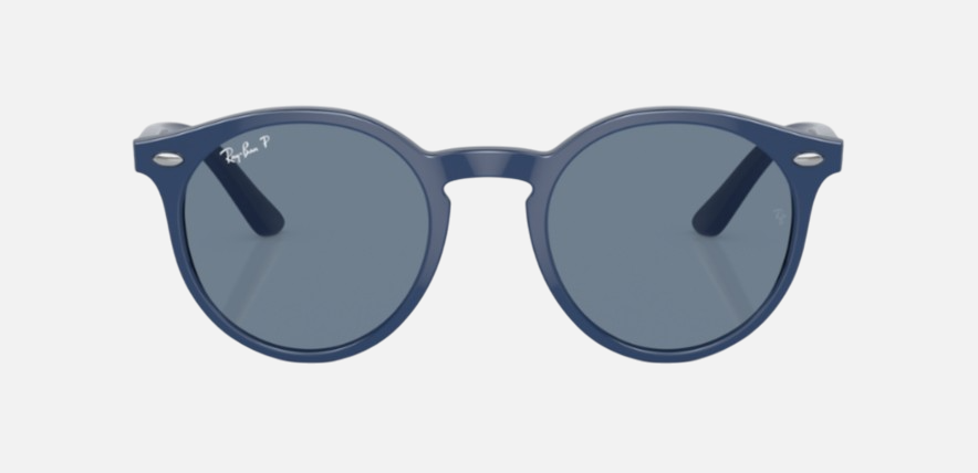 Ray-Ban Junior RJ9064S 71612V phantos sunglasses for kids in full rim injected, with polished blue frame, and dark blue polarized lenses. 44mm in lens size, 19mm in bridge size, and 130mm in temple length.