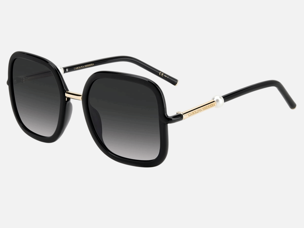 Carolina Herrera HER 0078/G/S 807/9O  women's full rim square sunglasses in black frame and grey gradient lenses, with 55mm lens size, 22mm bridge size, and 145mm temple size. Available in Dubai, UAE.