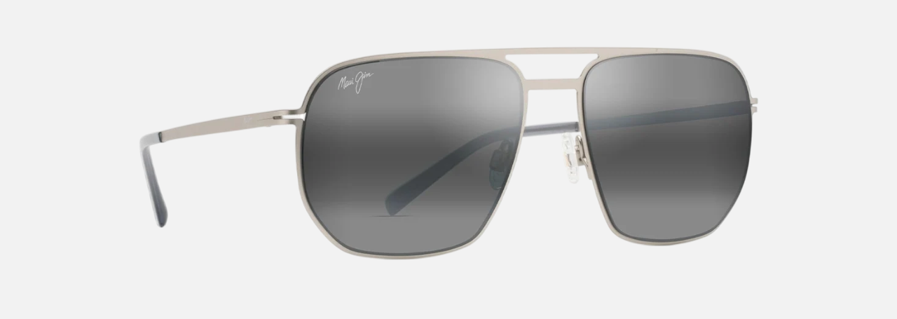 Maui Jim Shark's Cove 605 17 unisex's full rim aviator sunglasses in a titanium metal frame with neutral grey lenses. Features a 55 mm lens size, 18 mm bridge size, and 145 mm temple length. Available in Dubai, UAE.